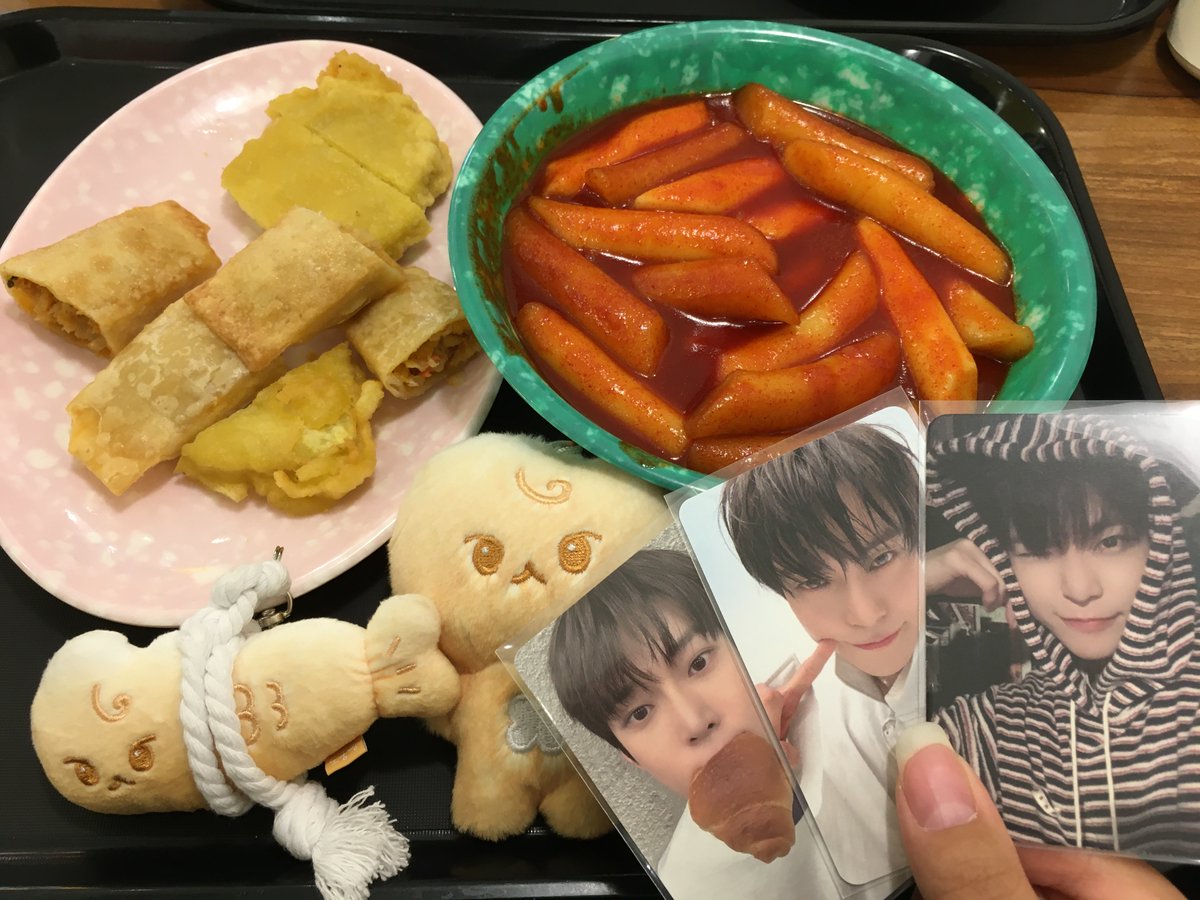 zen_dh05's tweet photo. 노룬산 떡볶이는 사랑이다.. 다들 맛저하세요🫶🫶 https://t.co/Kjw3Sijy3B