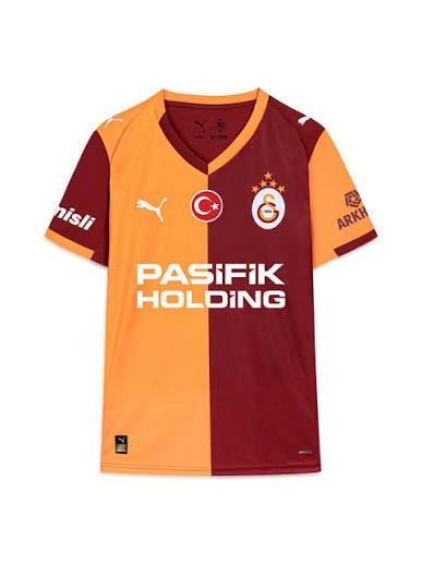 Nexonspor's tweet photo. Hey @grok Alman Milli forması ile Galatasaray formasını harmanlayarak özgün bir Galatasaray forması tasarla. https://t.co/ftEIV8QIJb