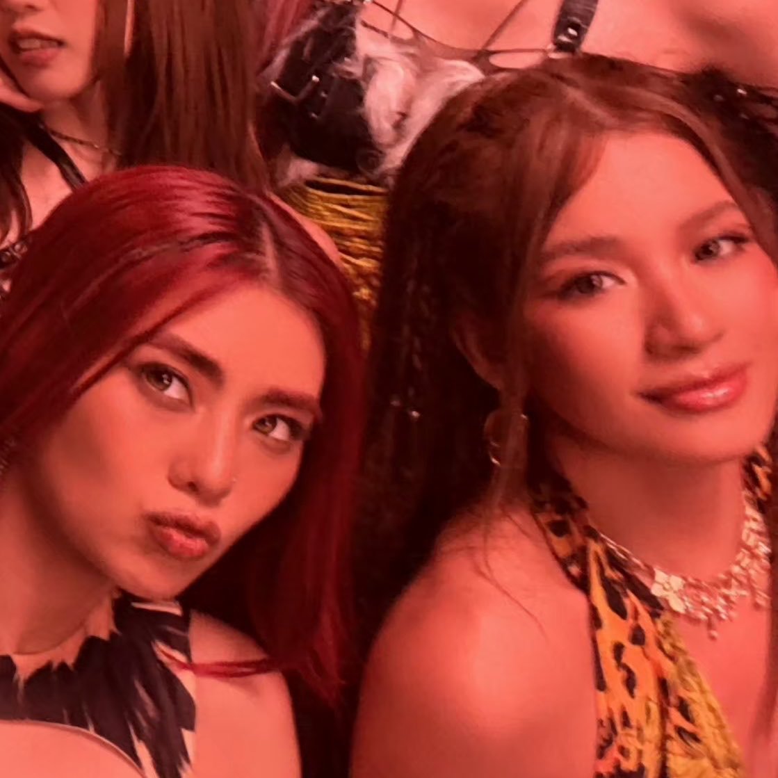 ultmaraiah's tweet photo. iihhh step back mikhaiah 🥰 https://t.co/snWTrbz5ZQ