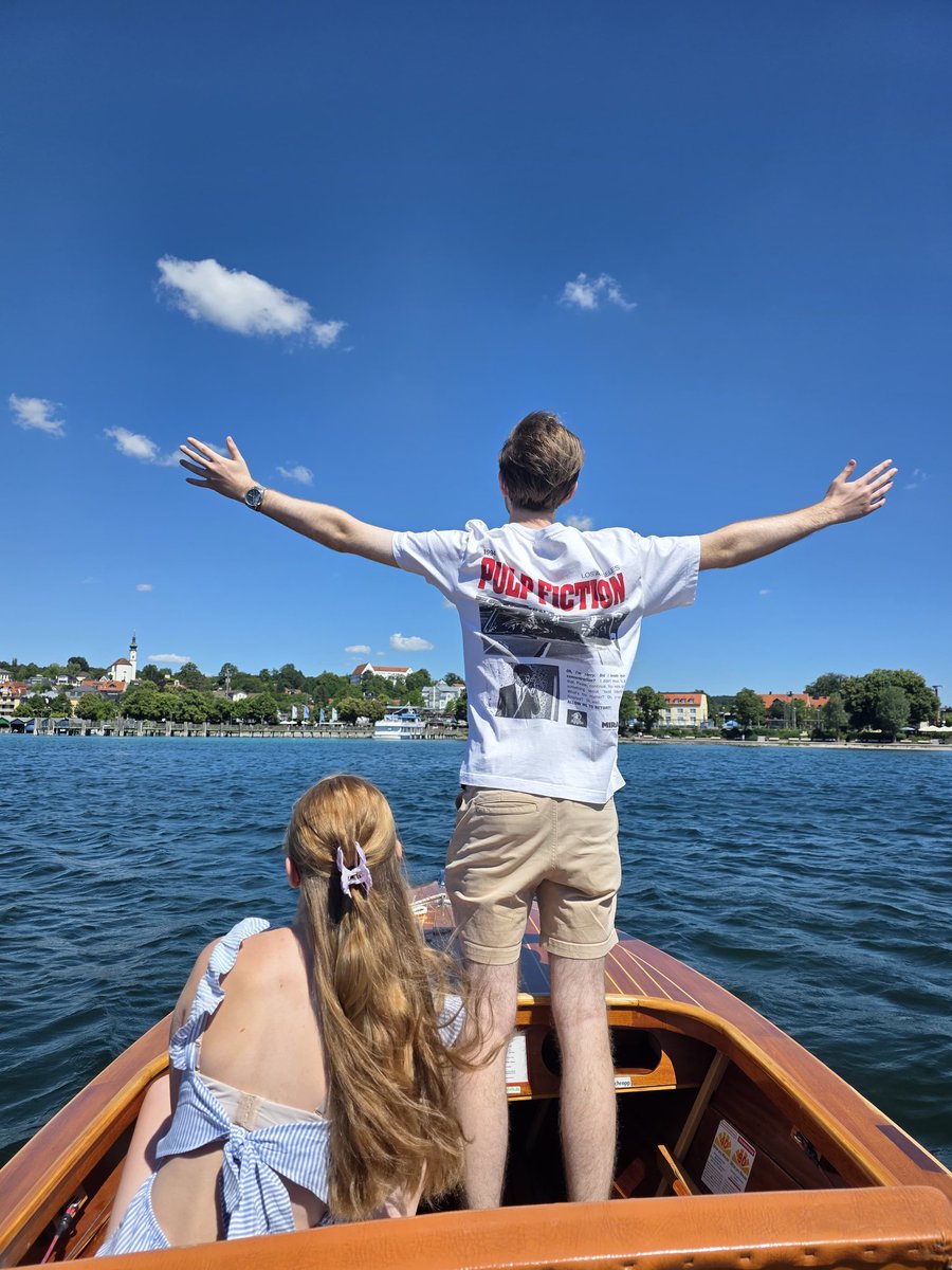 maatz_leon4378's tweet photo. München: Starnbergersee, 
ich Schwimm in dir.... https://t.co/BklBN2rFUE