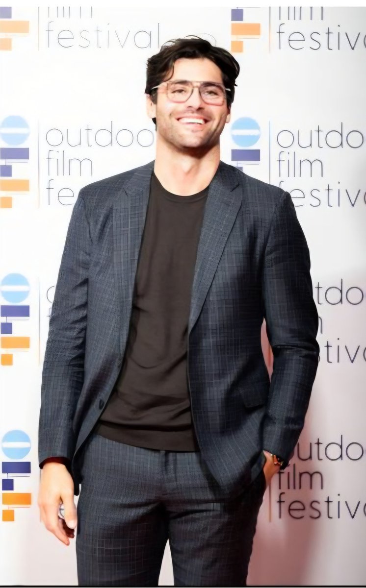 spot5's tweet photo. Matt last night 🥰 #matthewdaddario https://t.co/59M0COYhxt