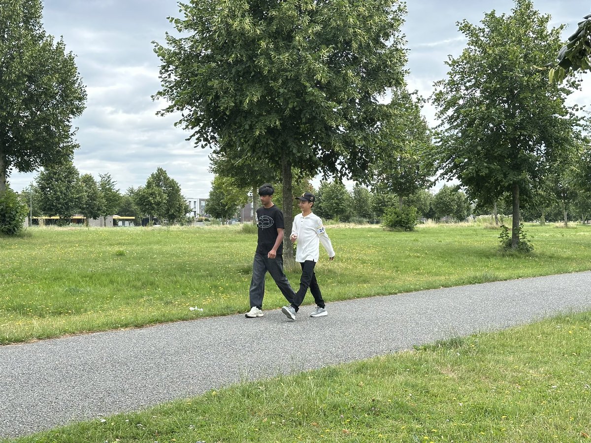 AhmadiJongeren's tweet photo. De eerste kilometers zijn ingezet! Wat mooi om jong en oud samen te zien komen voor een goed doel.
Samen zetten we vandaag stappen voor mensen in nood. ππΆπ #StepsForHumanity #HumanityFirst https://t.co/UH8kVdxVIu