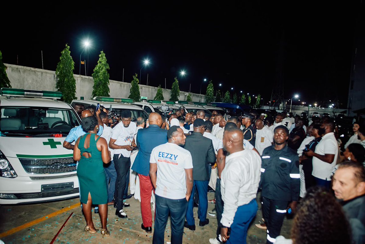 BisaSarkodie's tweet photo. A donation that goes beyond vehicles—it delivers hope, strengthens emergency healthcare and supports the Ghana Police Service in protecting lives nationwide. #SentuoXEezzyDonates https://t.co/xBKMyyE7Xz