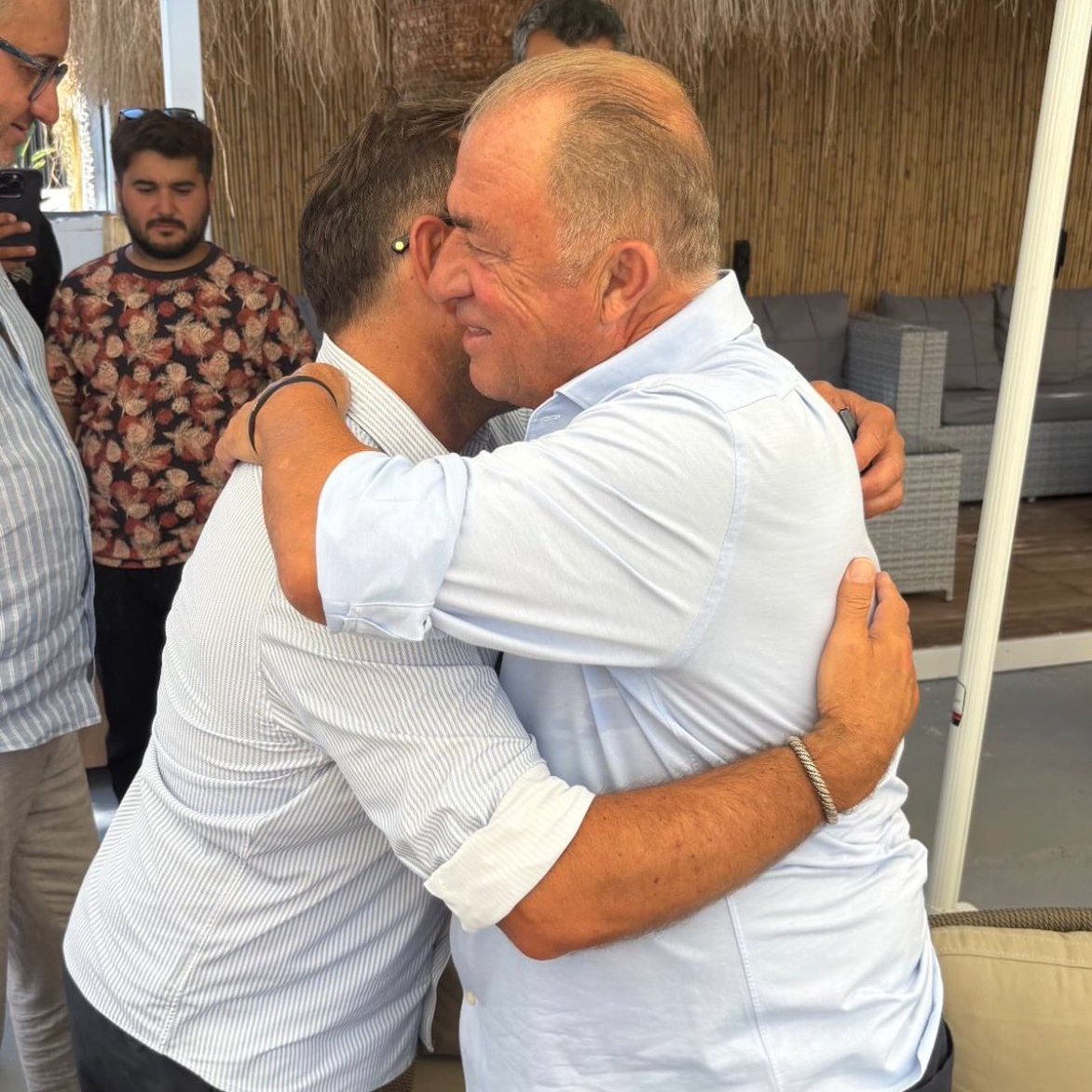 lemarcaspors_'s tweet photo. 🫂 Fatih Terim ve Okan Buruk https://t.co/QyKKsBqfGL