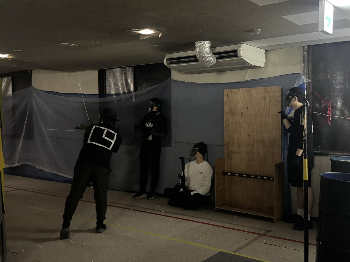 Pen_0721's tweet photo. ブレポの体験会見にきた！
人数多かったしわいわいしてて楽しそう😳 https://t.co/RYZrcWen6Z