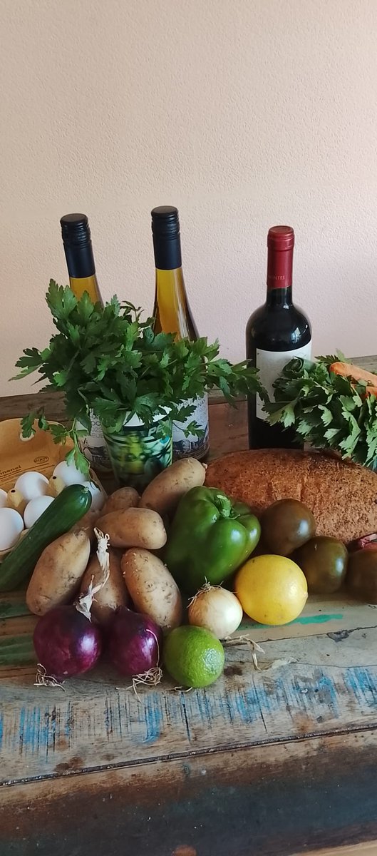 AJN64358998's tweet photo. Hab heut morgen etwas verschlafen und war demzufolge etwas später auf dem #Wochenmarkt.
Meint die Marktfrau: "Du bist heut aber spät dran, haben uns schon Sorgen gemacht." https://t.co/Hr06PYF5vQ