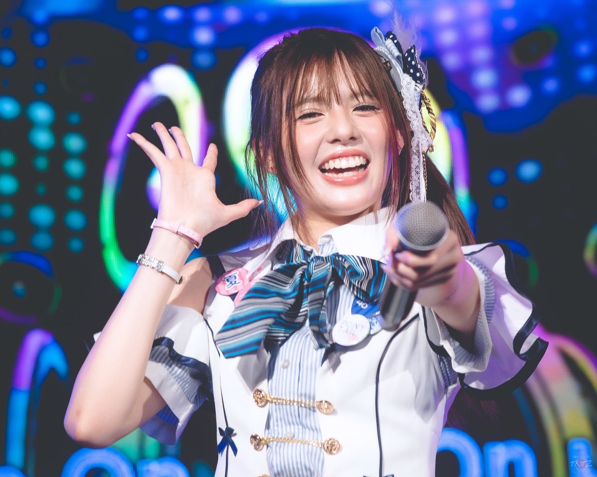 sTKTZ_MBPC's tweet photo. อยากตะโกนดังๆใส่ไมค์ว่าไอเลิ้บยูวว🥺🥞🐋🤍🤟🏼
#POPCYCLESHOWS
#PancakeBNK48
#PonytailtoShushuTH https://t.co/eH9ZGCe85B