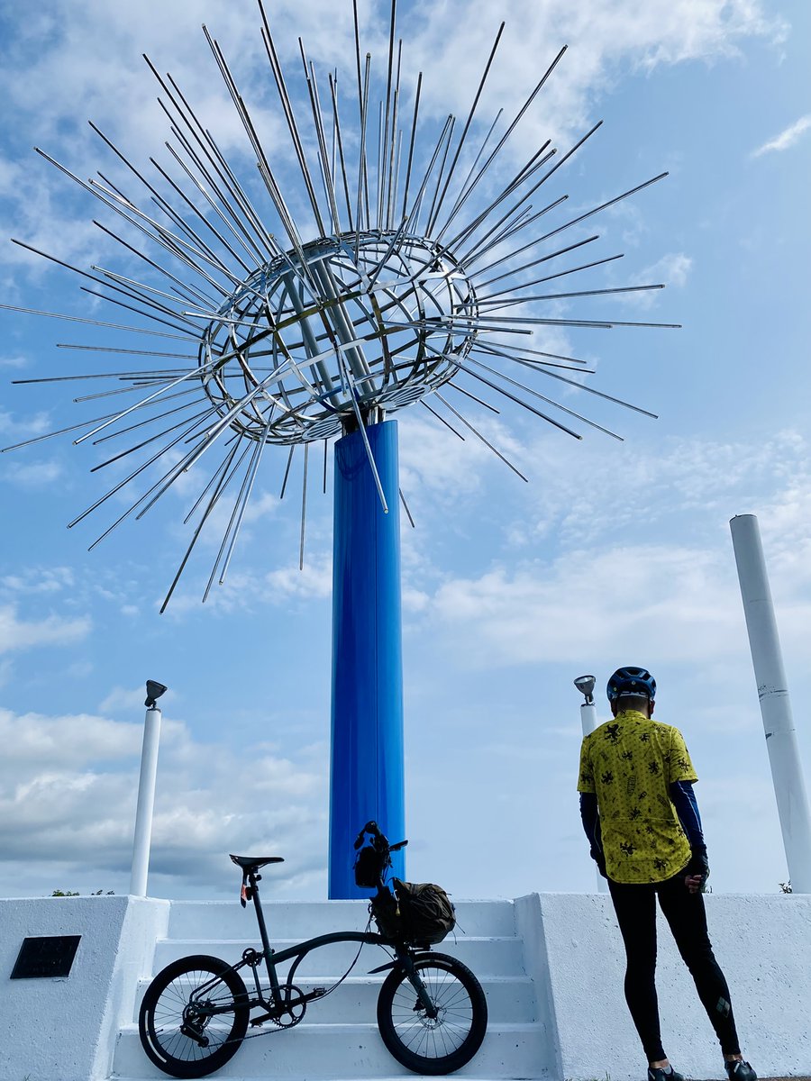 bikepac's tweet photo. 今回の旅ではこの｢うにまる｣が結構ツボにハマった。 
その割にはウニ食べ逃したなぁ。 
ナマコは食ったけど。 
兎に角海鮮好きには堪らない奥尻の旅だった。 
#きたのこじま編 
#brompton https://t.co/77Owg5Tq7m