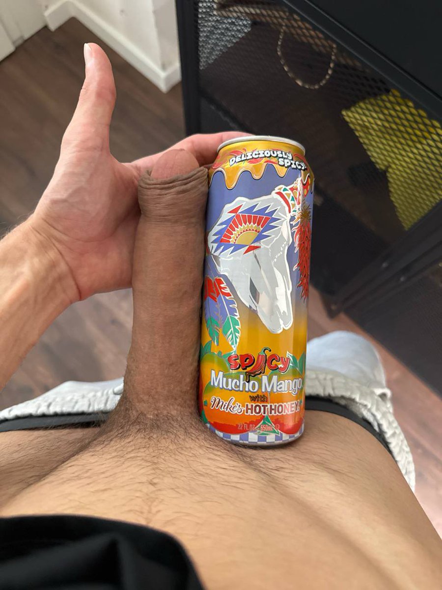 DKersztes's tweet photo. 650 ml for reference ( Nope, not fully hard yet) https://t.co/8ebqH8cfMg