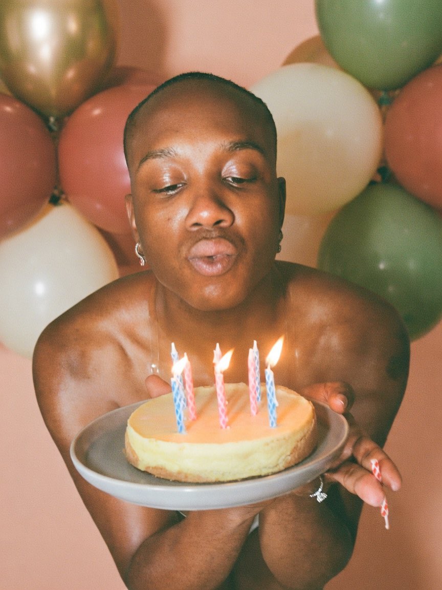 JamarPerezz's tweet photo. Happy Birthday to me! https://t.co/p9oDXS6MZL