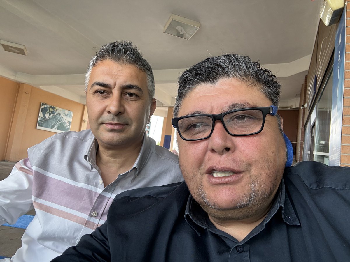 efmedya's tweet photo. Başarılı at sahibimiz ve aynı zamanda büyük umutlar beslediğimiz yeni nesil aygırımız Şampiyon AKATAHAN ‘ın sahibi METİN KORUCU ile Ankara hatırası 

Bu arada maşallah AKATAHAN ‘ın aşım sonuçları harika bir durumda 

Taylarını görmek umuduyla başarılar diliyoruz @Korucu111 https://t.co/Y5zmZYhshY