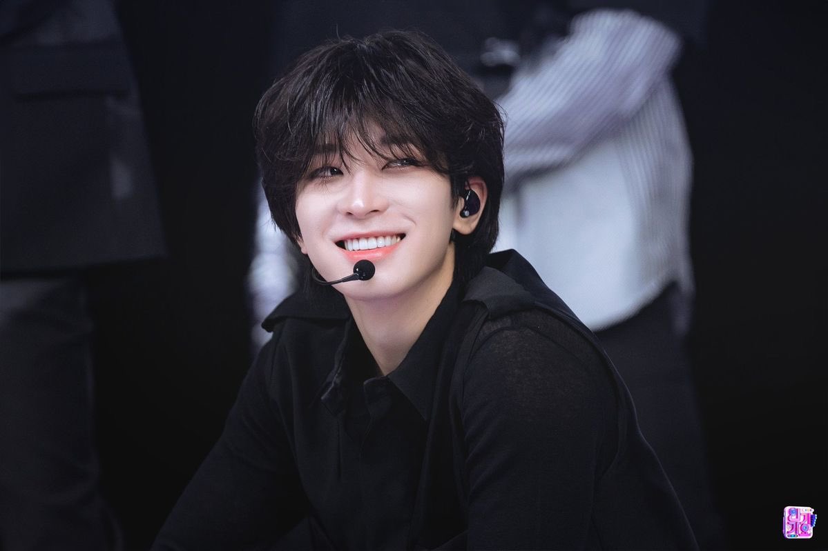 di_series's tweet photo. day 4 — so pretty when he smiles💙 https://t.co/IiTHopFMuX