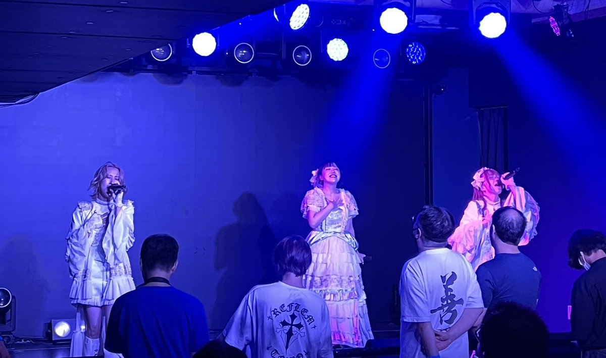ap354982's tweet photo. ウイバナのLIVEは、前に横浜で見た時に気になってから、今日じっくり見たけど、曲といいパフォーマンスといい 良すぎて楽しい  また見たいグループです☺️ https://t.co/E7JVqI0gda