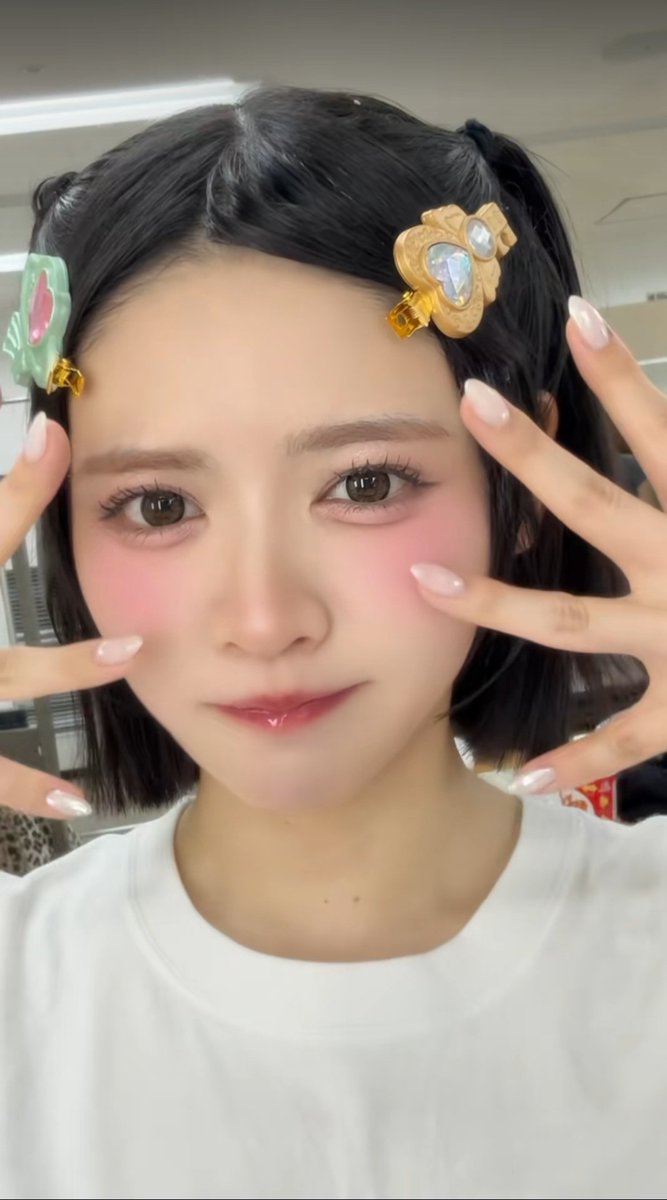 fruits_722's tweet photo. デコ出しおすずかわいすぎ
 #鎮西寿々歌 https://t.co/NmnVxdGfV7