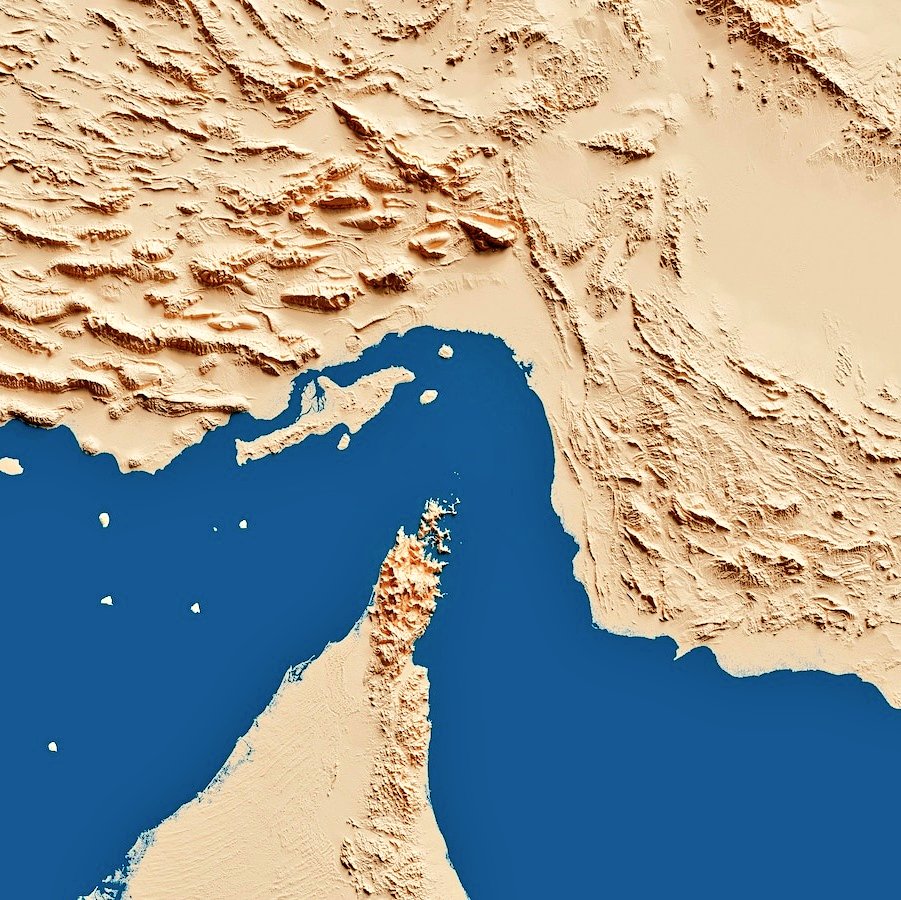 Currentreport1's tweet photo. Russia's former president Dmitry Medvedev: 

Iran has discovered a weapon not weaker than nuclear arms, not a bomb but the Strait of Hormuz. 

Iran also possesses another 'thermonuclear weapon' the Bab el-Mandeb Strait. https://t.co/8yU8QveXBt