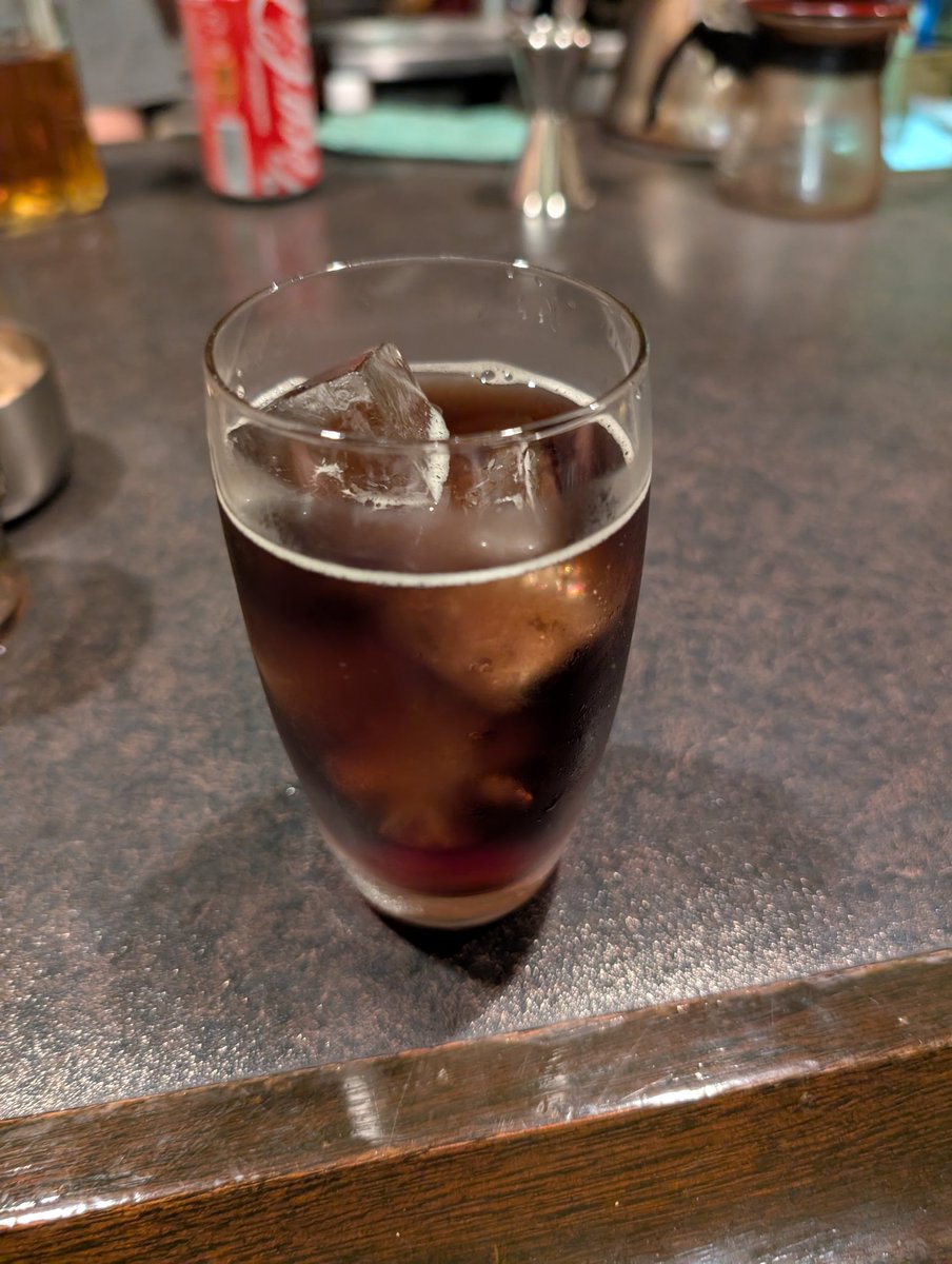 AkutamaD's tweet photo. ブレンドしたお酒🥃美味しい〜 https://t.co/MKTvT9bhdE