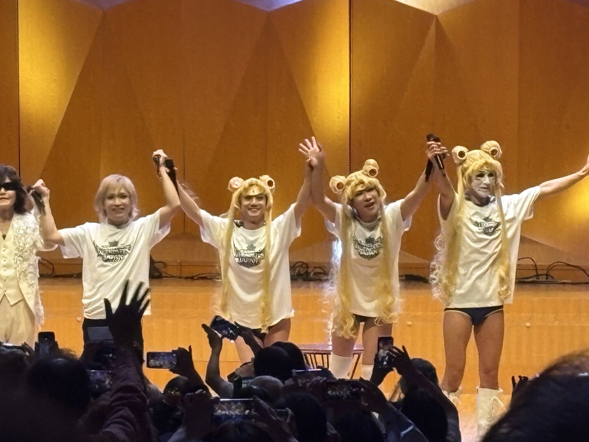 Rrr_Nnn_114's tweet photo. 3人のセーラームーン見れた感動 https://t.co/jNsTApwA10