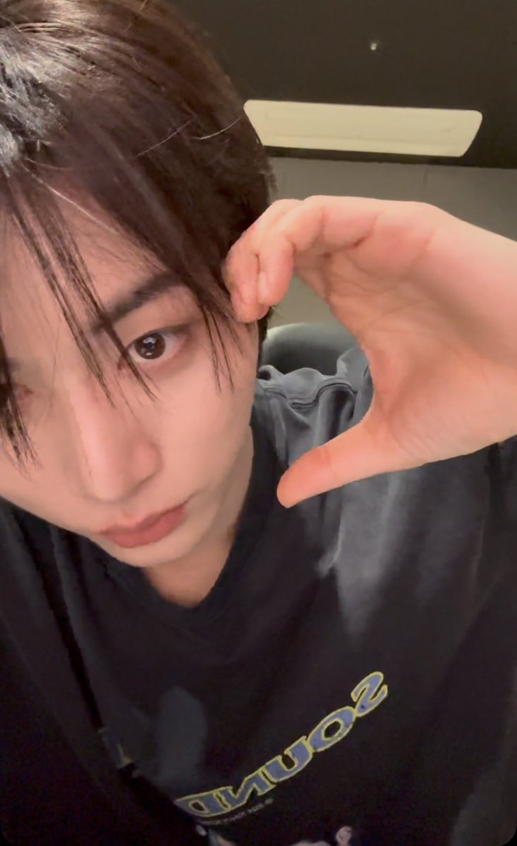 B_xng2e's tweet photo. 남자 존귀 수준 말안됨… https://t.co/FIb7fLbc9J