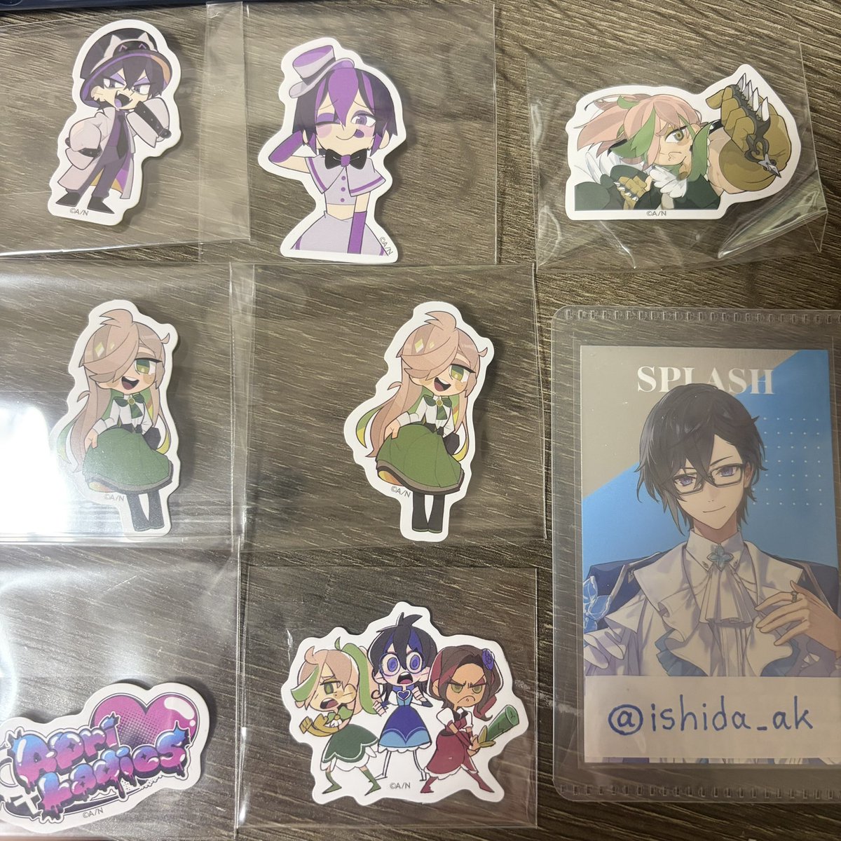 ishida_ak's tweet photo. 【交換】にじさんじ エイプリレディーズ エイプリ･レディーズ エイプリルフール

譲▶1枚目
求▶2枚目

郵送希望。
リトリンなどはありませんが、20歳以上の方のみ。FF数が極端に少ない方はご遠慮ください🙇‍♀️ https://t.co/Bh32ycoCUU