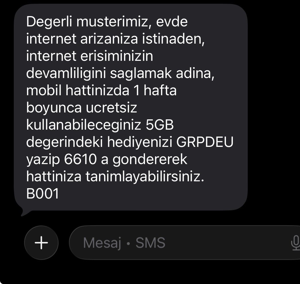 bqtkrbt's tweet photo. 1 saat yağmur yağdı bölgesel arıza oluştu,türk telekom pişmanlıktır bi de dalga geçer gibi 5gb hediye diyorlar .d @TurkTelekom https://t.co/Ky9r3VH4Pm