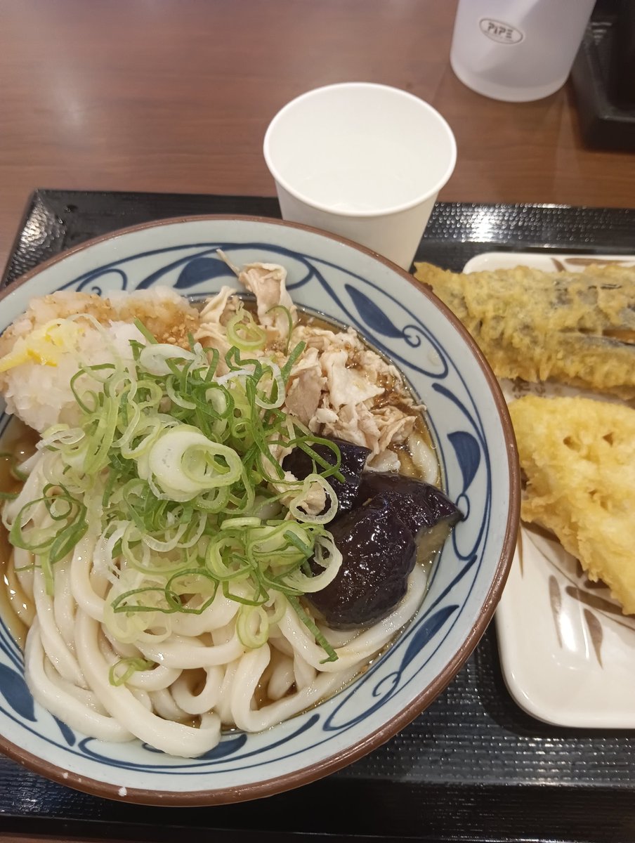 qh4322's tweet photo. 病院行った後の丸亀製麺が癒しです✨️ https://t.co/mQ9MTZcsb8