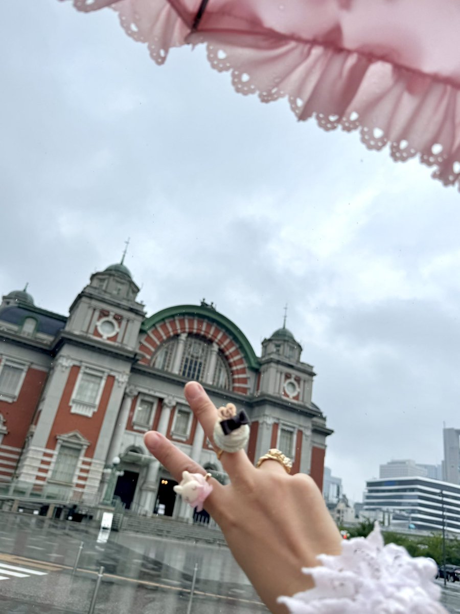_himawarisan's tweet photo. ロマアラへ

本日はアリスの日だそうで、サクピンのトランプ柄でした♪
過去のロマアラで買ったアクセもたくさん付けて行きました♡

ご挨拶そこそこで失礼しました🙏
みんな可愛かった〜🫶💗

またお会いしましょう😊🩵🩷

#アリスの日 https://t.co/Rgy5mhxFRb