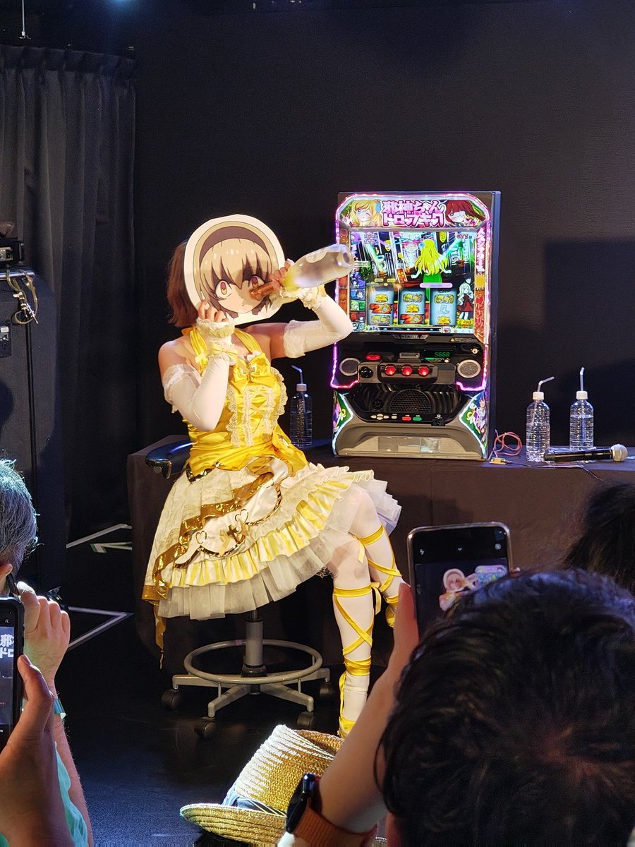 geoperiak3's tweet photo. 是非実機試遊イベントを開いて小坂井さんに打っていた��きたい https://t.co/F7ExdGadPg
