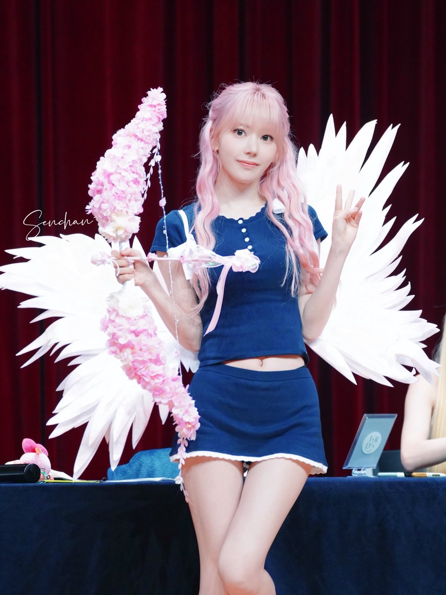 sakuchan_0812's tweet photo. 260704 JM 
HQ

#사쿠라
#宮脇咲良  #SAKURA
#르세라핌  #LE_SSERAFIM https://t.co/MLGiuiJAeV
