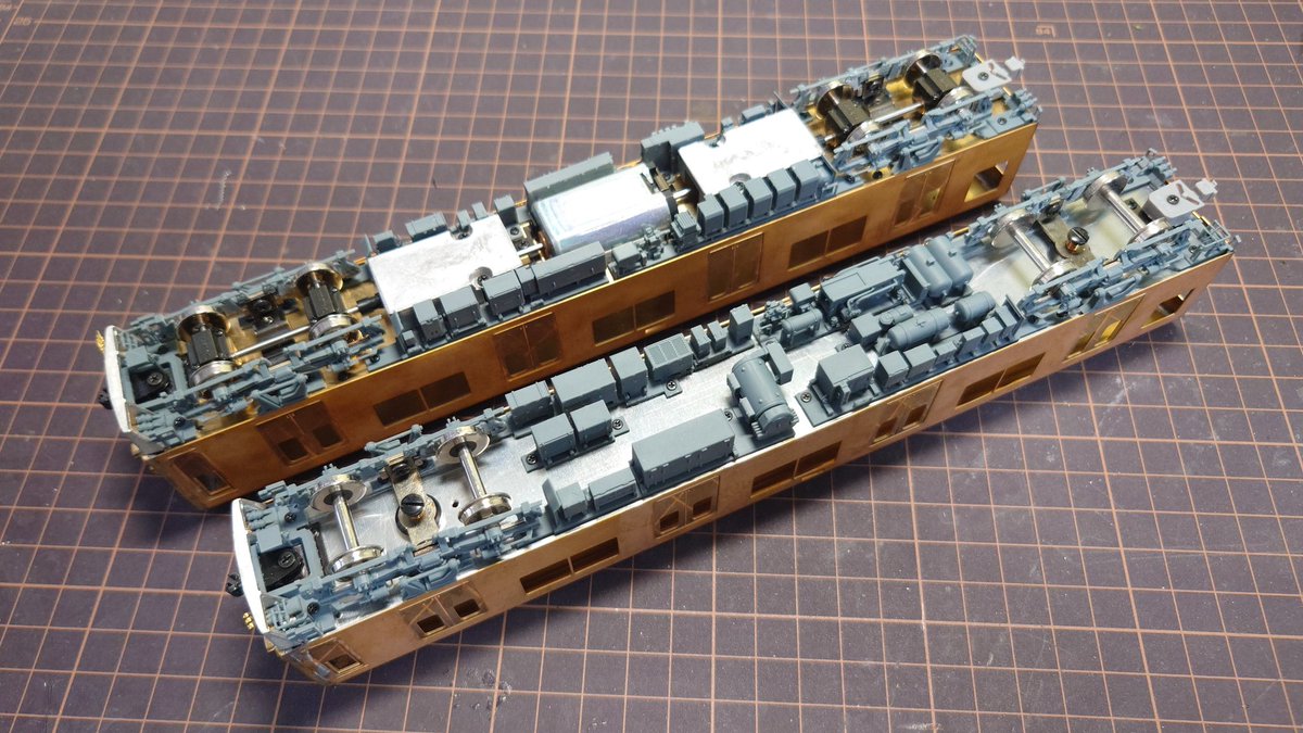 dml30hs's tweet photo. 二次硬化後にポン付けしただけですが、良い感じに仕上がりました
ネジ止めなので床板側に小加工が必要ですが… https://t.co/A2hVb7bs6F