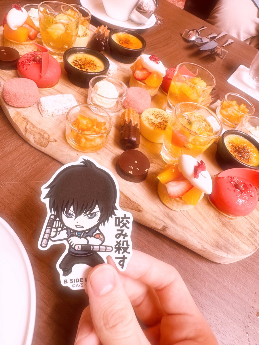 Strong__Machine's tweet photo. 🌟アフターヌーンティー🫖🌟
体は1つしかないのに香水を3つ購入。 https://t.co/PwsQY0Awq9