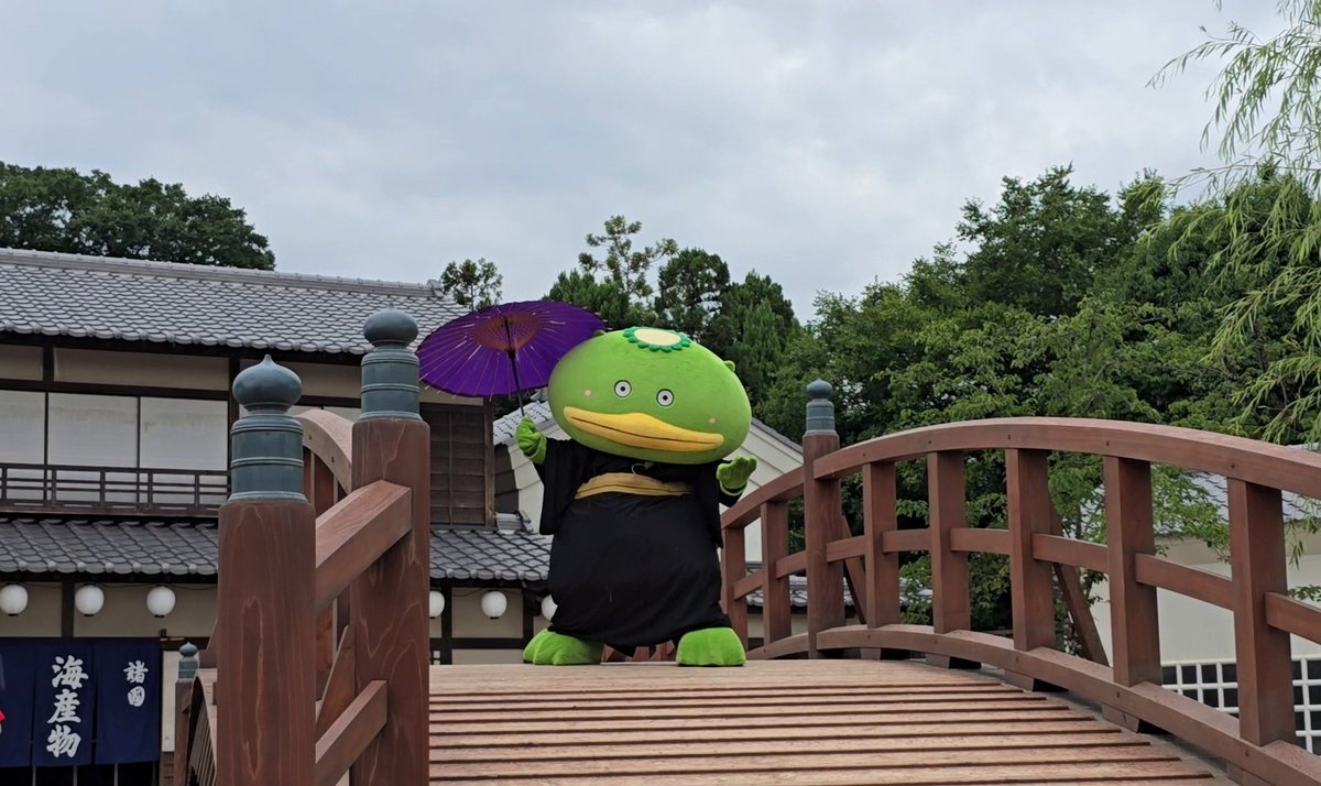uttiee_white's tweet photo. 実はあまりの久しぶりさにもしかしたら泣いちゃうのではないかと思ったりもしてたけど、嬉しさと楽しさがマシマシで1日ニコニコ笑顔でした✨
ありカパールですお🥒

#太秦映画村探訪
#カパル https://t.co/SZY47rvUmG