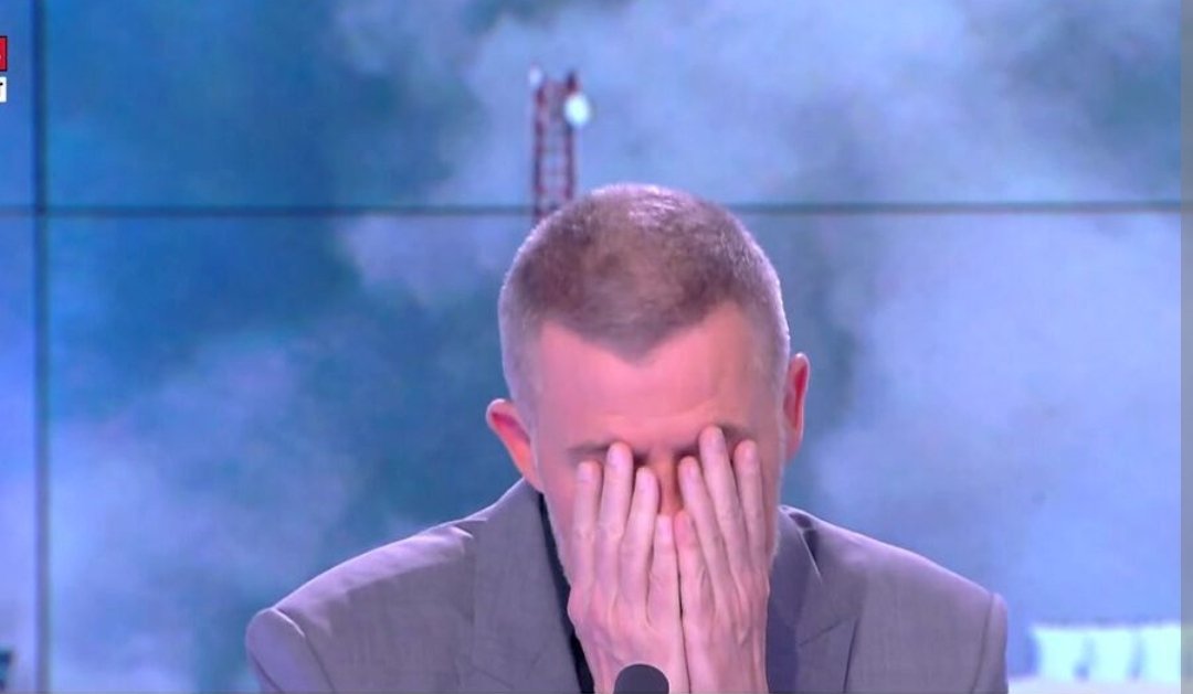 mo73671's tweet photo. @EricNaulleau Refait nous plutôt ta comédie sur la fake news du bébé dans le four, https://t.co/7GhHW7wRnm