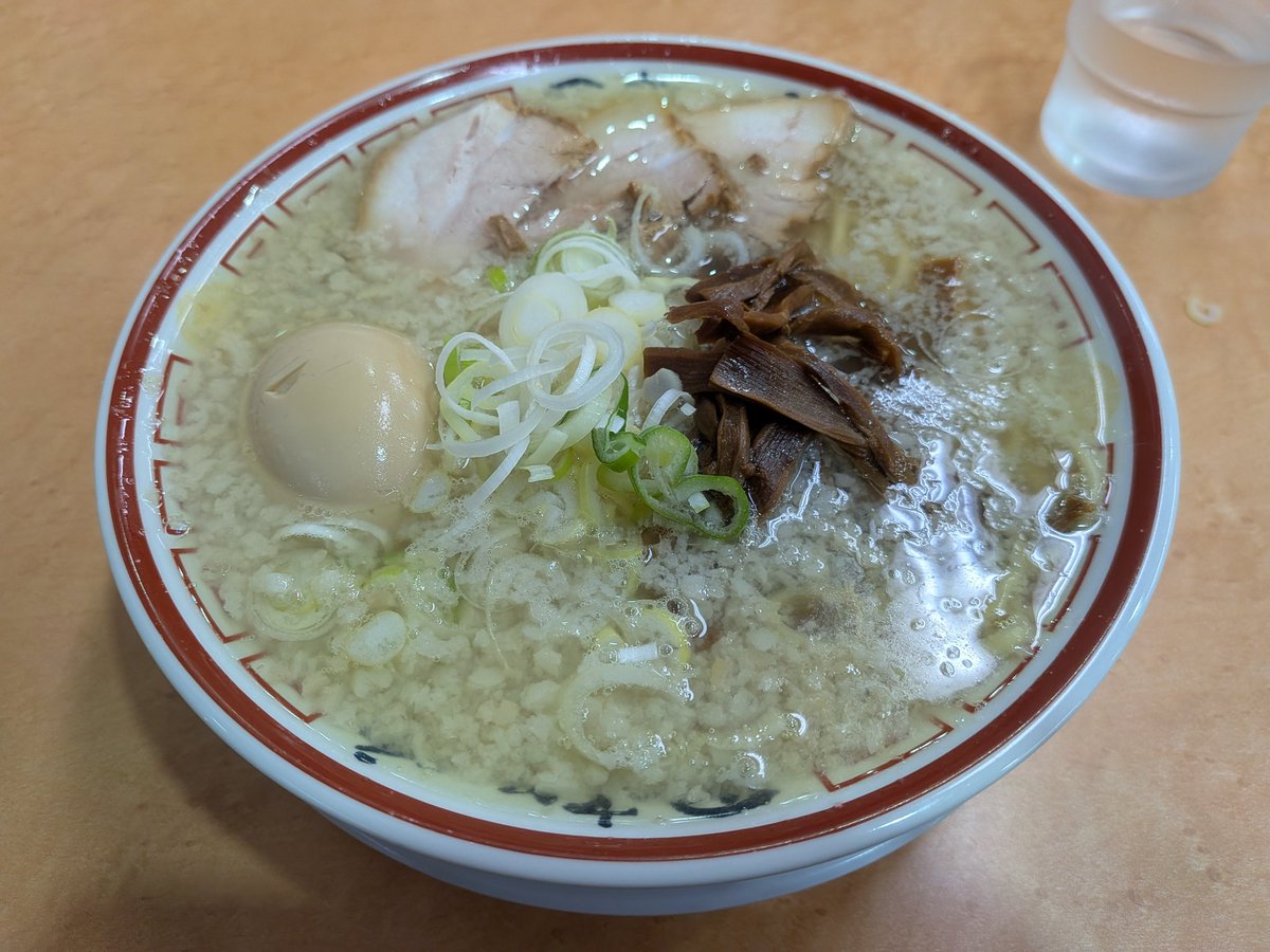 masawan931's tweet photo. 今日のお疲れ晩ごはん🍚

中華そば専門　田中そば店の

煮玉子入り中華そば🍜
韓国風明太子ごはん🍚 https://t.co/7rvSg2wq82
