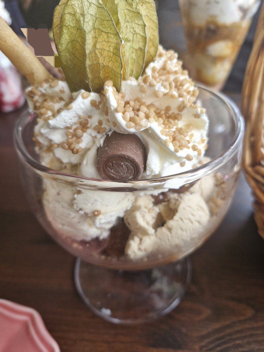 Xylomin2's tweet photo. Mmmmm nom nom https://t.co/zkx6Yazvh3