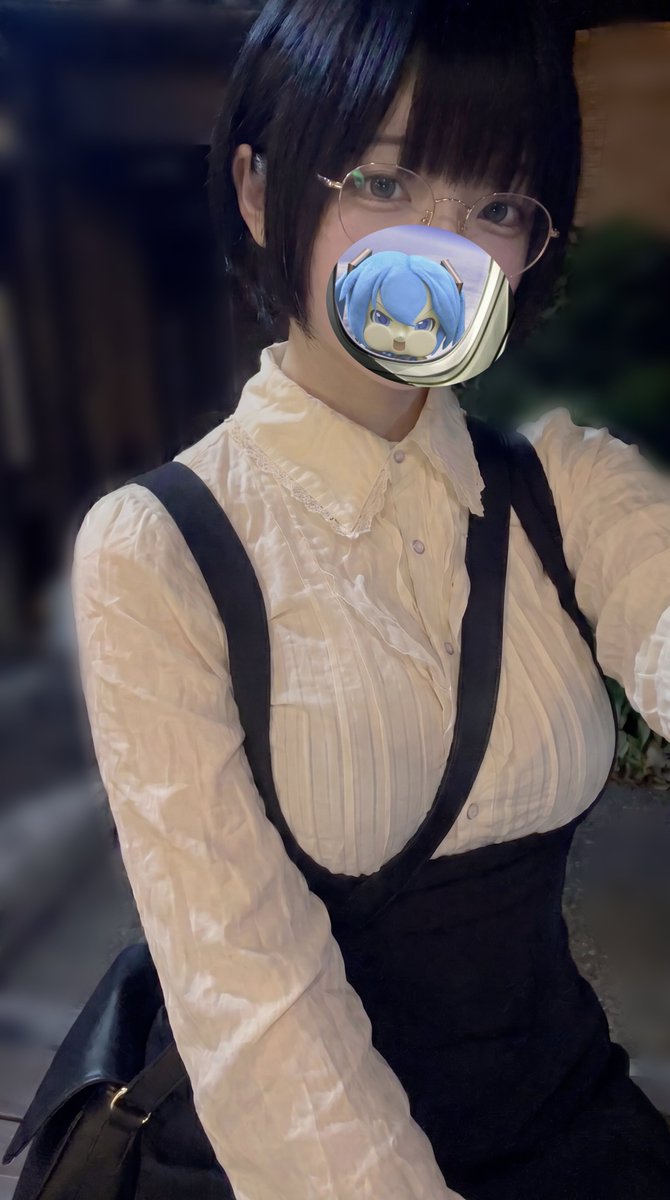 8nashi_'s tweet photo. 伏し目がち巨乳お嬢様キャラ https://t.co/OQL4rQKpgE