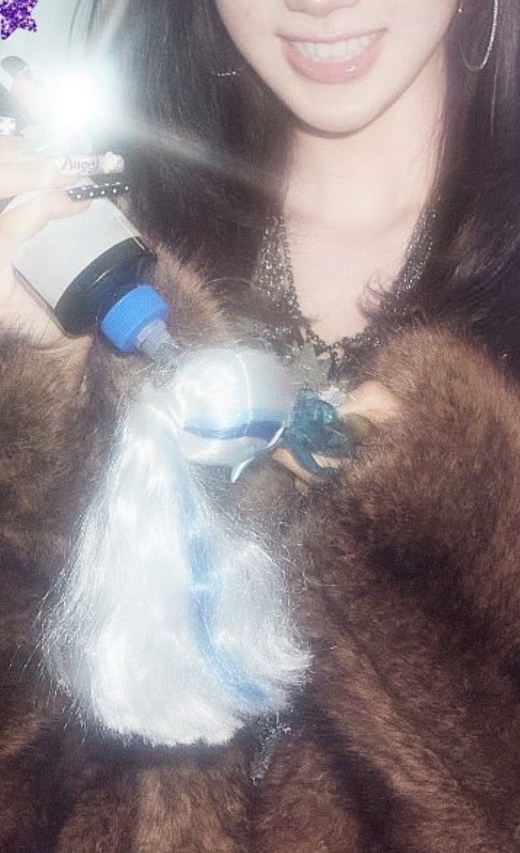sandrafrancisc0's tweet photo. okay which stylist collects novi stars lol https://t.co/Eos7ilUFGx