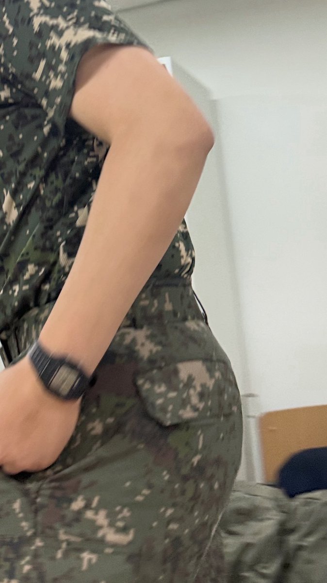 imxbo_'s tweet photo. 바텀 : ME https://t.co/rb66ynTSk3