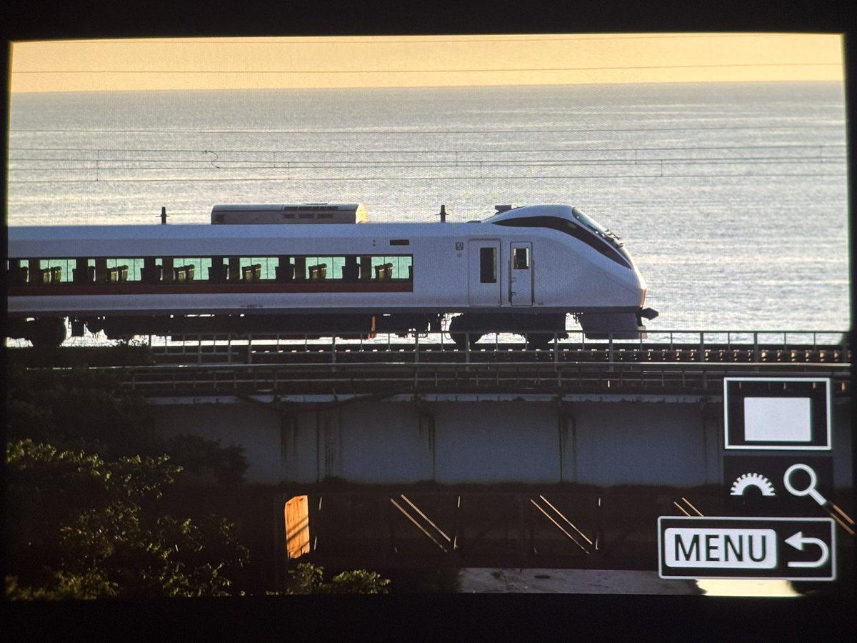 756E_aisatnahP's tweet photo. 上越時点から一生頭が処理落ち状態
道中ご一緒した方々お疲れ様でした〜 https://t.co/jJB0QGBCap