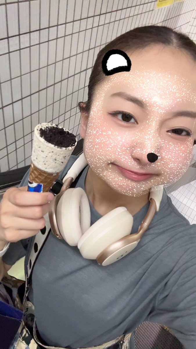 sehee_5ma's tweet photo. 私の好きなアイスなーんだ https://t.co/vGiDh7TLsy