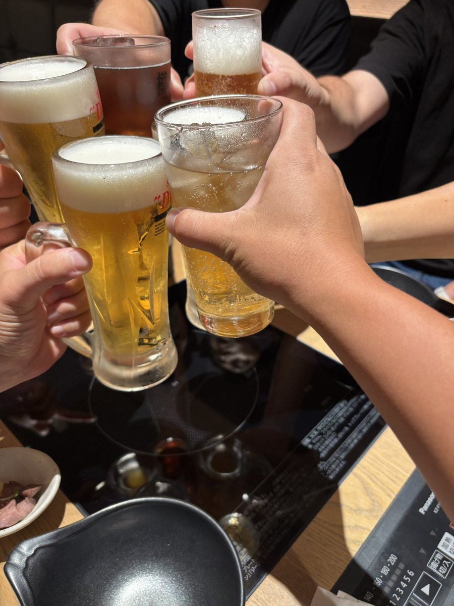 dxNERoxb's tweet photo. 飲み会、始まる！ https://t.co/3yKQq8U0Nj