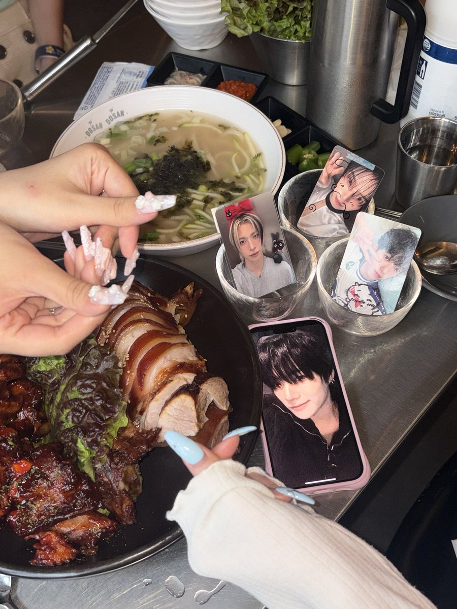 luvssskd's tweet photo. #두비두밥_완료 
입덕일인분 추가요 👼🏻 …..💕💕 https://t.co/dEmtu3MFTz