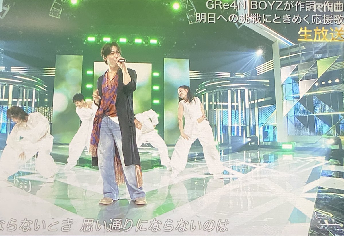 生ステージで歌って踊る亀ちゃん やっぱりいいな(∩ˊ꒳​ˋ∩)💗 #亀梨和
