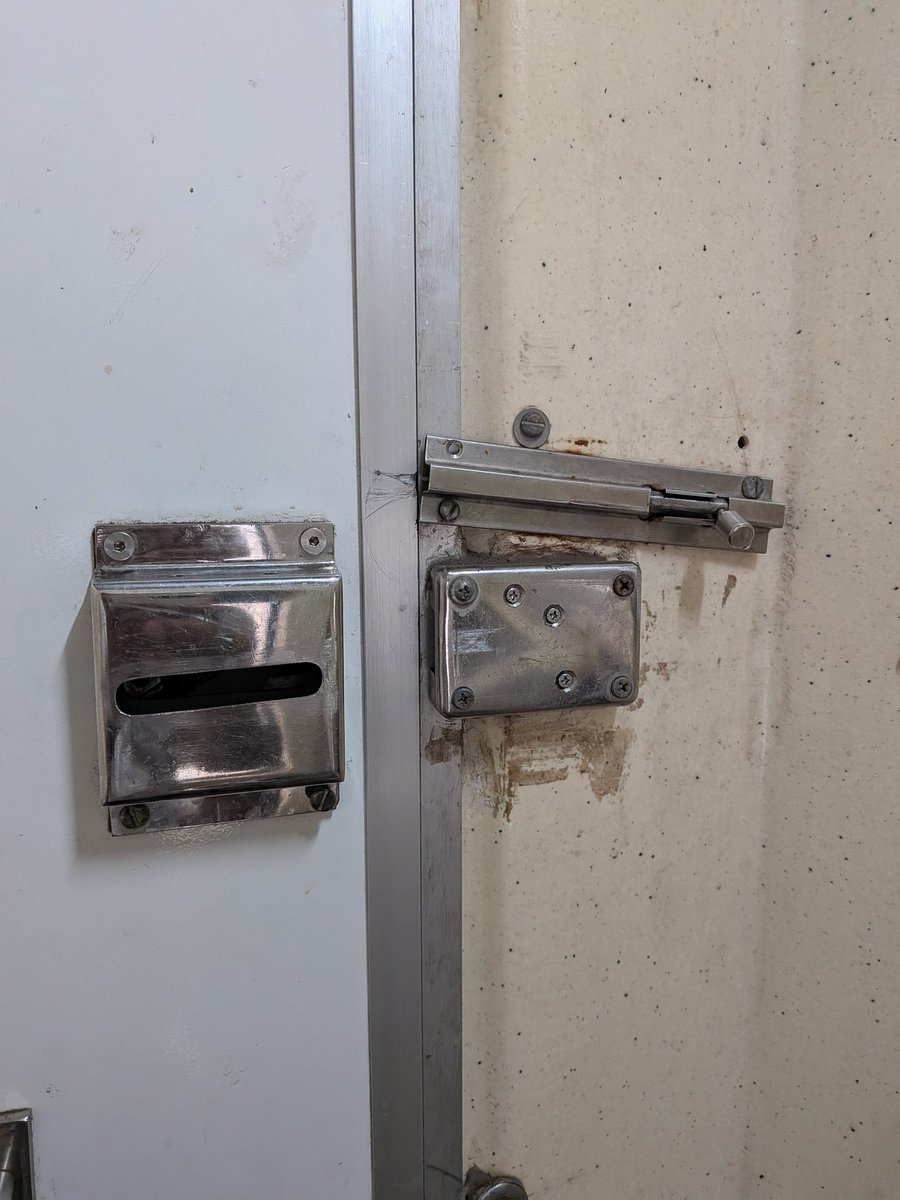 krushna100's tweet photo. Toilet without lock means no use.But unluckily in 2nd AC.A2 PNR:4237641651 @RailwaySeva
@SCRailwayIndia @AshwiniVaishnaw https://t.co/r5uNEBzQcl