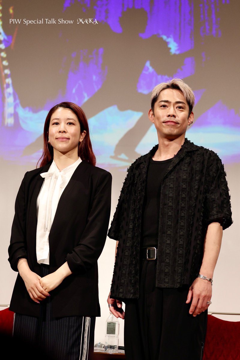 MAKA_blueICE's tweet photo. 相手の状態を感じとり、お互いが良い状態で挑めるように支えてきた
大輔さんは後ろに重心をおくスタイルのスケートをするので、組んだ時に合わせるのがすごく難しかったと
持ち上げられる時も、相手に負担ないように気をつけていたようなことを、哉中さんがおっしゃってました
#村元哉中 #高橋大輔 https://t.co/HCqiHWn9hE