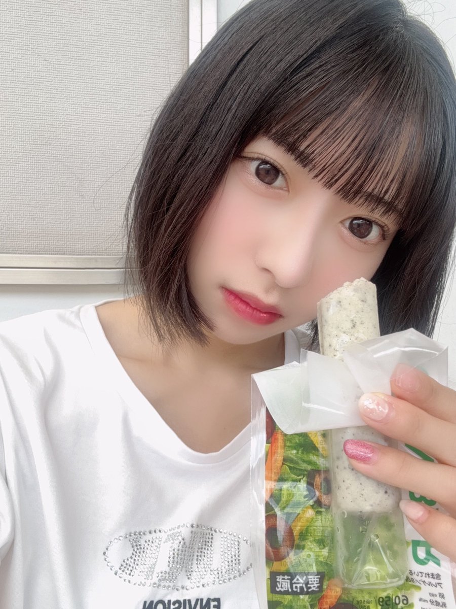 hono_mv1201's tweet photo. 今年の夏は何してる？？ https://t.co/POvbhOR9Ir