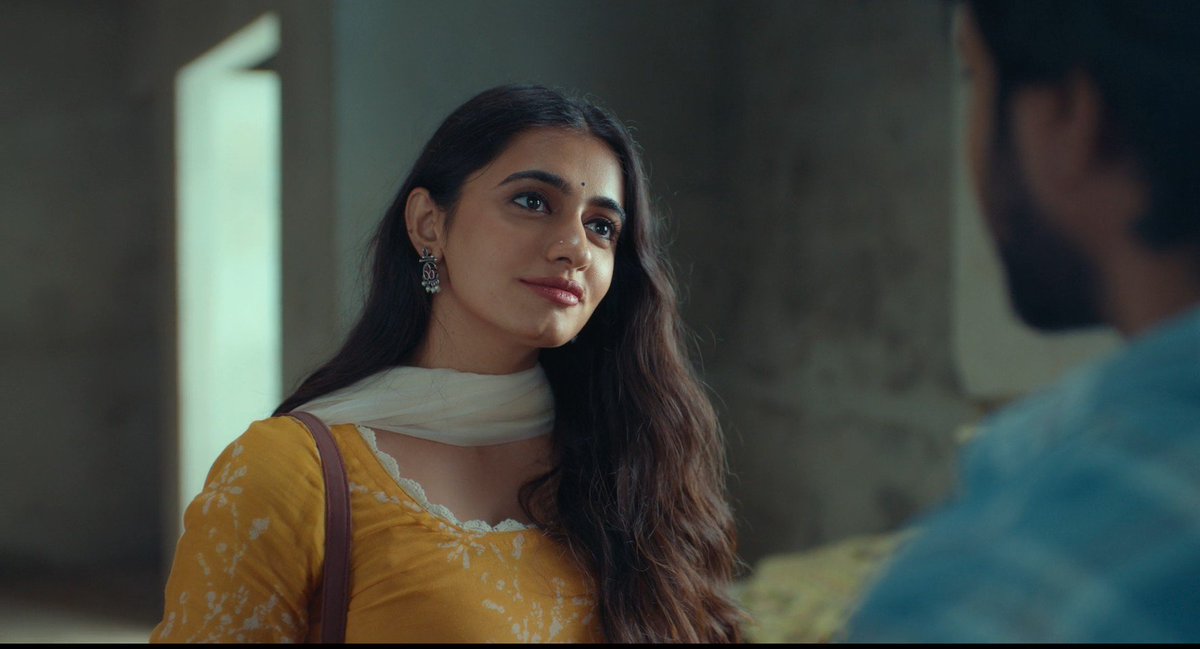 Heroineonly's tweet photo. Absolutely captivating as Divya! ❤️
#MaanasaChoudhary looks incredibly beautiful, serving pure elegance and charm. ✨😍
#MaanasaChoudhary #Tollywood #LatestLook #SouthCinema https://t.co/bhBuymK7HI
