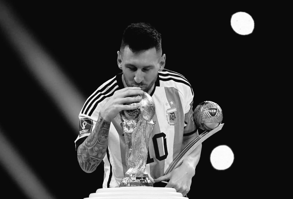 ChainCitiz86015's tweet photo. When God wanted to play football… He didn’t just send a prophet.He sent Messi himself   Halo on, left foot.blessed,defenders parted like the Red Sea.This is what peak football divinity looks like Who’s ready for the GOAT to bless us with another World Cup run? 
#Messi #Messi10 https://t.co/m50XOelWwQ