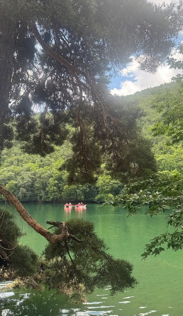 Rukiyeeb0's tweet photo. Sakinliğin köşesinde huzurla hayat devam ediyor. https://t.co/LbZV9Q0aPf