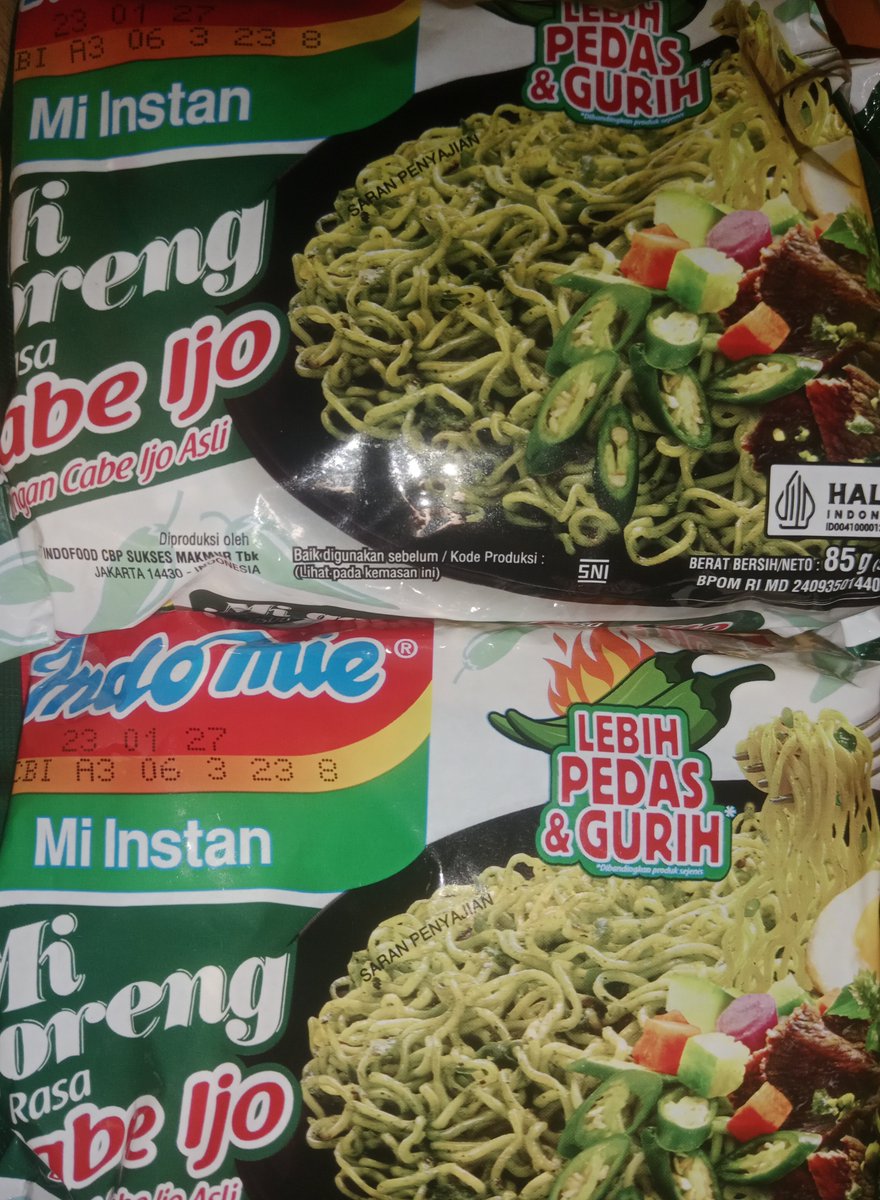 darkastrayvon's tweet photo. gua baru aja menemukan harta karun dari warung https://t.co/5OtwSILNJZ
