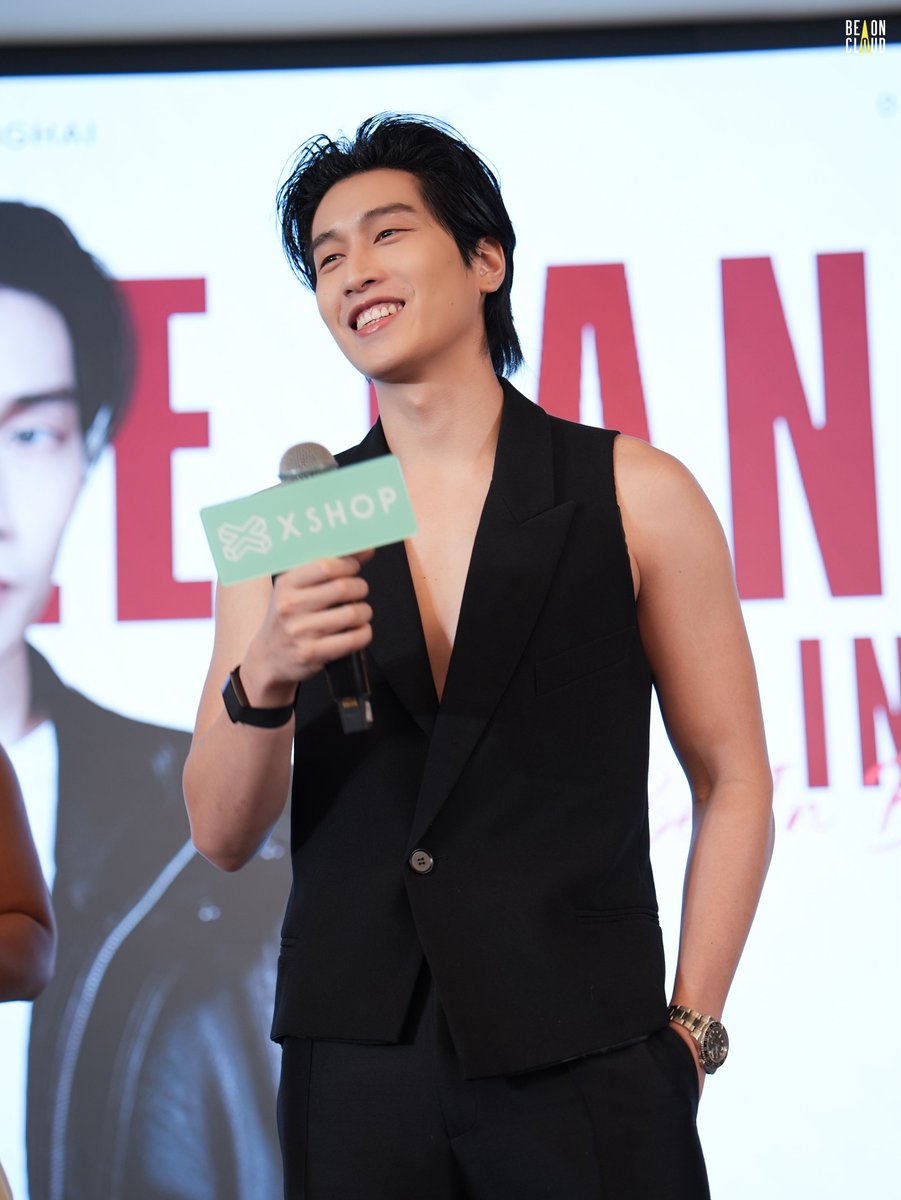 beoncloud_th's tweet photo. ไบเบิ้ล-วิชญ์ภาส ร่วมงาน BIBLE FANSIGN IN SHANGHAI : Be In Bliss Love Eternally 🖤✨

#BibleShanghai1stFansign https://t.co/cvDQYmrtTh